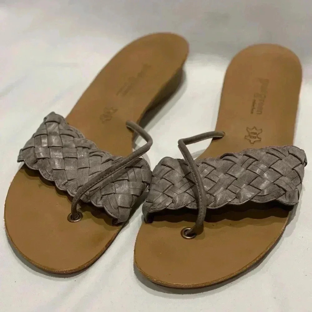 Paul Green Woven Gray Leather Sandal, size 11